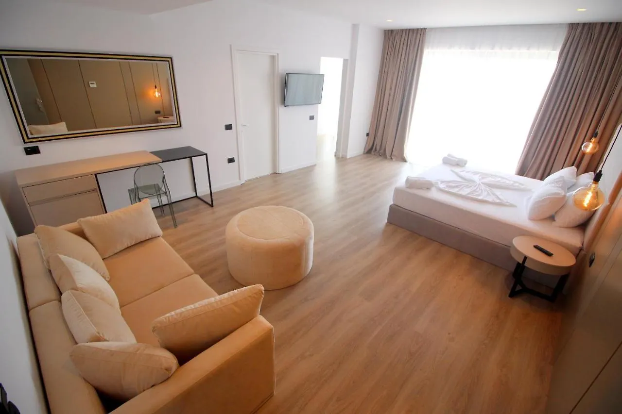 Andon Lapa Hotel & Spa Saranda 4*,  Arnavutluk
