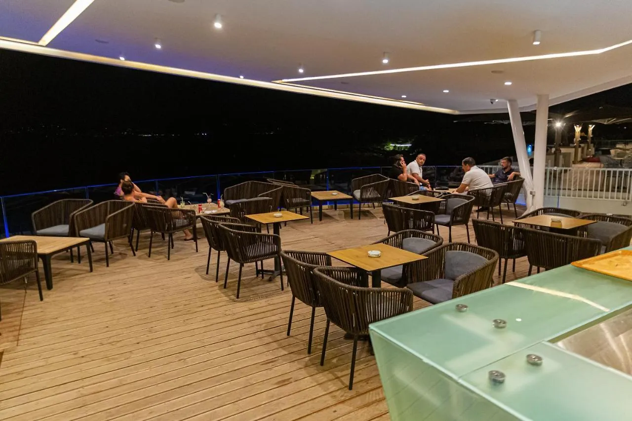 Andon Lapa Hotel & Spa Sarandë