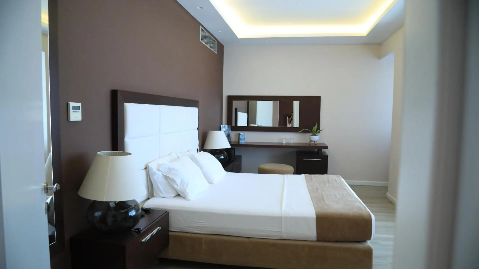 Andon Lapa Hotel & Spa Saranda 4*,  Arnavutluk