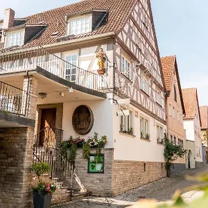 Värdshus & Weingut Zum Stern