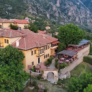 Bed & Breakfast Merlika -inside The Castle-