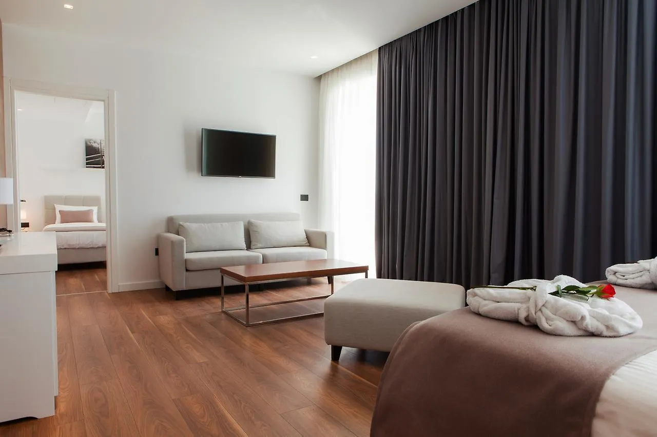 Andon Lapa Hotel & Spa Sarandë 4*,  Albânia